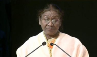 राष्ट्रपति द्रौपदी मुर्मू ने मंगलागिरी में एम्स के पहले दीक्षांत समारोह में हिस्सा लिया, डॉक्टरों को दी जरूरी सलाह