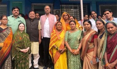 पंडित भगवतीचरण शुक्ल वार्ड में सर्वसुविधायुक्त लाइब्रेरी एवं नवनिर्मित अस्पताल का लोकार्पण