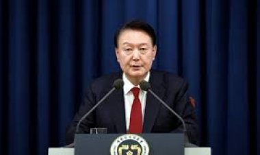 दक्षिण कोरिया के पूर्व राष्ट्रपति के ख़िलाफ़ गिरफ़्तारी वारंट