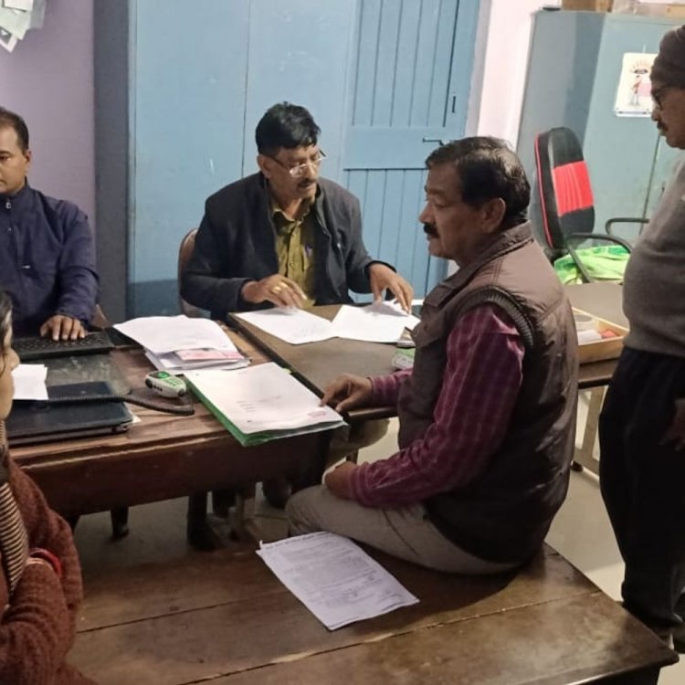 नरसिंहपुर के करेली में 73 बोरी डीएपी खाद जब्त:अवैध खाद भंडारण मामले में दुकान संचालक पर दर्ज हुई एफआईआर