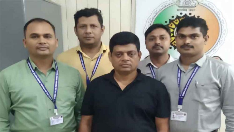 छत्तीसगढ़-रायपुर में शेयर ट्रेडिंग के बहाने 94 लाख रुपये ठगे, पुलिस ने आरोपी को वेस्ट बंगाल से किया गिरफ्तार