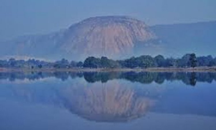 सबसे बड़े शिवलिंग के प्राकृतिक प्रतिकृति के रूप में दर्ज हुआ मधेश्वर पहाड़