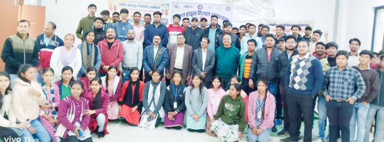 विश्व एड्स दिवस पखवाड़ा: कॉलेज में जागरूकता कार्यक्रम