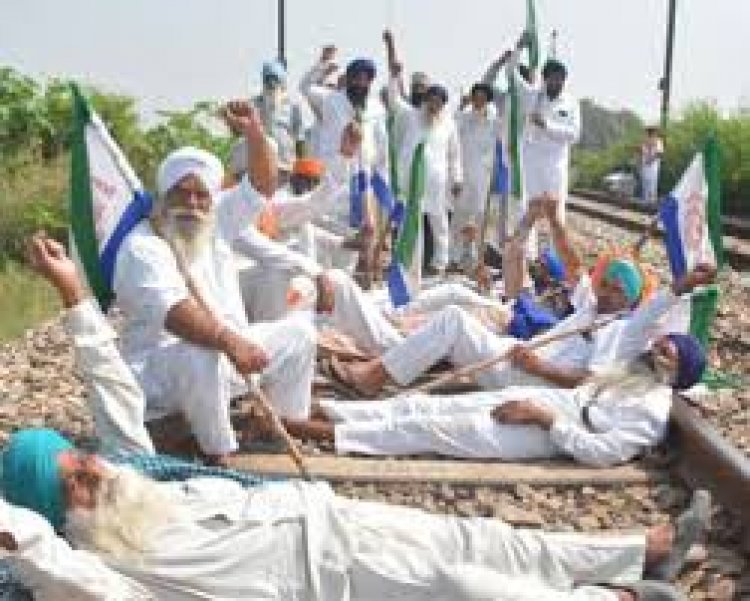 पंजाब में किसानों का तीन घंटे का ‘रेल रोको’ प्रदर्शन शुरू
