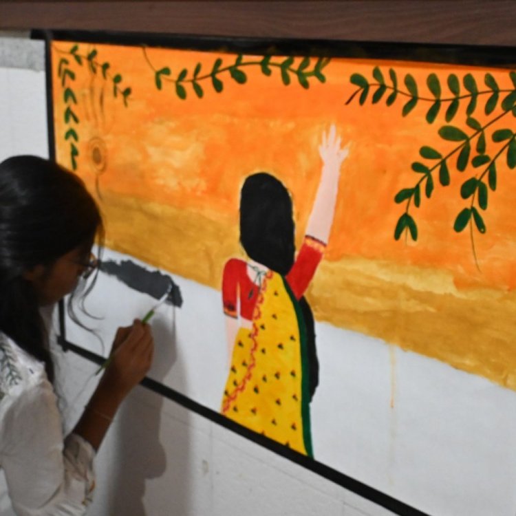 SPS आर्ट कार्निवल में छात्रों ने उकेरे कल्पना के रंग:वॉल पेंटिग’ के आकर्षण ने भारतीय संस्कृति की समृद्धि को दर्शाया