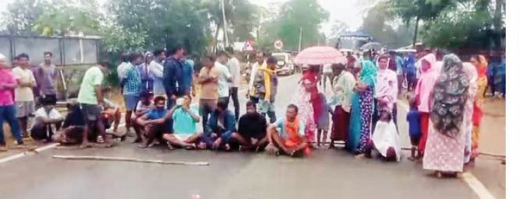 वन विभाग की कार्रवाई से भडक़े ग्रामीणों का चक्काजाम