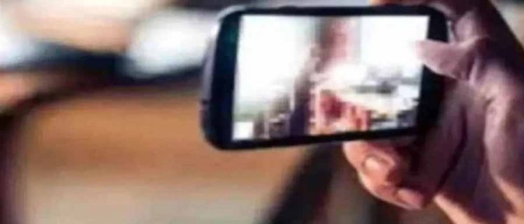 युवती के साथ पढ़े युवक ने अपने भाई के साथ मिलकर, न्यूड वीडियो के आधार पर ऐंठे 5.80 लाख