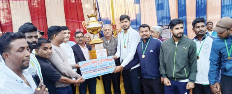 दर्रीपारा क्रिकेट स्पर्धा सीजन 1 की विजेता बनी बिनकरा