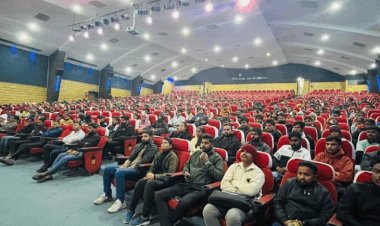 इंदौर में स्वच्छता की पाठशाला, आयुक्त ने पढ़ाया पाठ:स्वच्छता सर्वेक्षण की तैयारी शुरू; एनजीओ टीम को भी करेंगे सम्मानित