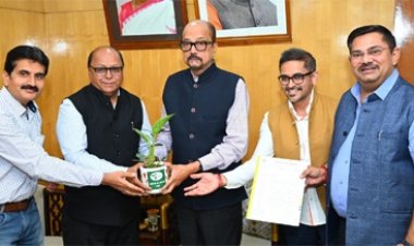 राज्यपाल डेका को मिला फ्लावर शो का आमंत्रण