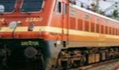 कुंभ मेला को लेकर रेलवे अलर्ट:डीआरएम ने की बैठक; सतना, कटनी और जबलपुर में बने रहेंगे वार रूम