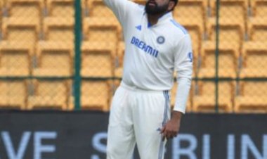 रोहित शर्मा के बाहर होने पर पंत ने कहा, 'हम उन्हें टीम के लीडर के रूप में देखते हैं'