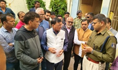 उद्योग मंत्री देवांगन पहुंचे सराफा व्यवसायी के निवास