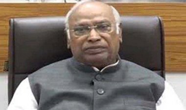 मोदी का अब भी इंतजार कर रहा है मणिपुर: खरगे