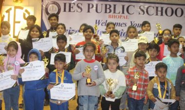 भोपाल में जूनियर यंग माइंड टैलेंट सर्च का ग्रैंड फिनाले:आईईएस पब्लिक स्कूल में टॉपर मन्शवी तिवारी को मिला 21हजार का पुरस्कार