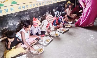 समूह की महिलाएं हो रहीं आर्थिक सशक्त