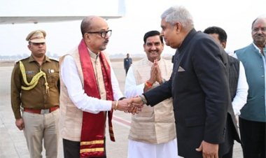 उपराष्ट्रपति धनखड़ को एयरपोर्ट में दी गई भावभीनी बिदाई