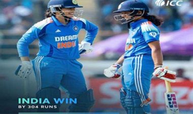 भारतीय महिला टीम ने आयरलैंड को 304 रनों से हराया और सीरीज भी 3-0 से जीती