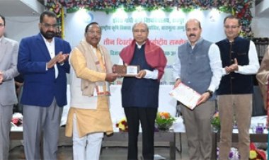 मेहनतकश किसानों को सक्षम बनाने में विज्ञान, प्रौद्योगिकी एवं कृषि वैज्ञानिको का है महत्वपूर्ण योगदानः मंत्री रामविचार नेताम