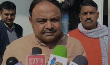 प्रधानमंत्री मोदी की योजनाएं हर किसी के लिए, ओवैसी की कार्यशैली से हर कोई वाकिफ : संतोष सिंह