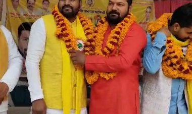 सुभासपा ने 2027 की तैयारी को लेकर की बैठक:राष्ट्रीय महासचिव ने कार्यकर्ताओं को दिए चुनावी टिप्स, यूपी के 64 विधानसभा सीटों पर लड़ेंगे चुनाव