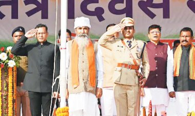 सुकमा में कांकेर सांसद भोजराज नाग ने किया ध्वजारोहण