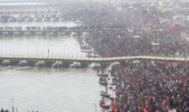 पांटून पुल बंद किए जाने से महाकुंभ मेले में श्रद्धालु परेशान