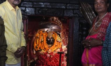 राज्यपाल रमेन डेका ने बस्तर की आराध्य देवी माँ दन्तेश्वरी की पूजा-अर्चना कर प्रदेशवासियों की खुशहाली की कामना की