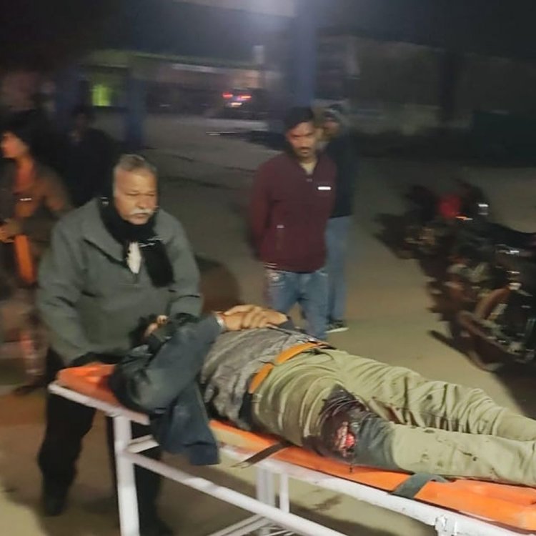 दो पक्षों में मारपीट, गर्भवती महिला सहित 10 घायल:एक-दूसरे पर लगाया शराबखोली का आरोप, पुलिस ने दर्ज किया मामला