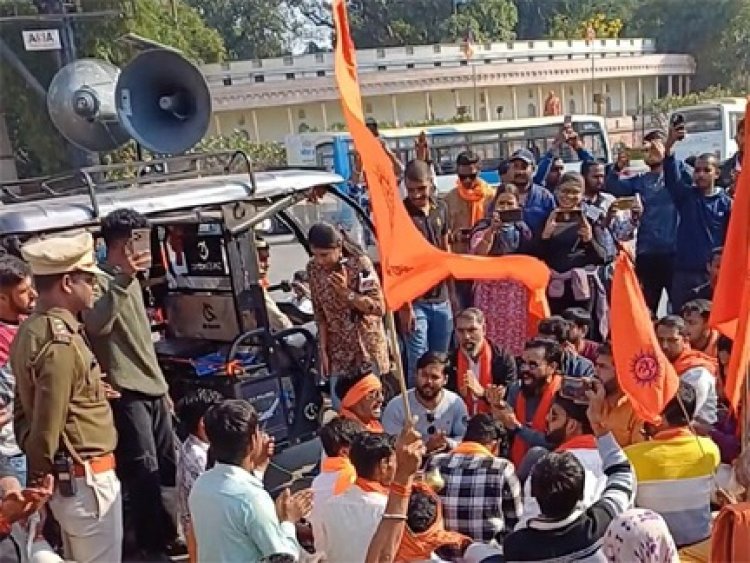 गौ-हत्या को लेकर हिन्दू संगठनों ने 3 घंटे सड़क किया जाम