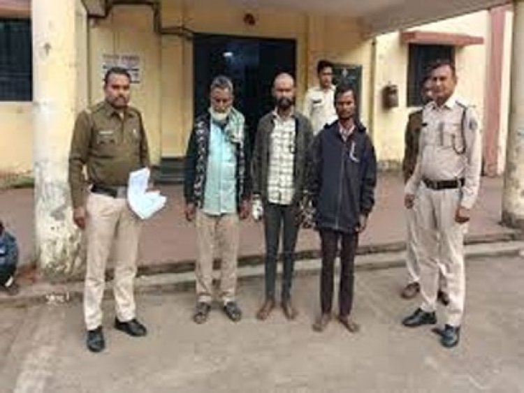 रायपुर में मुर्गा काटने वाले औजार से युवक पर हमला