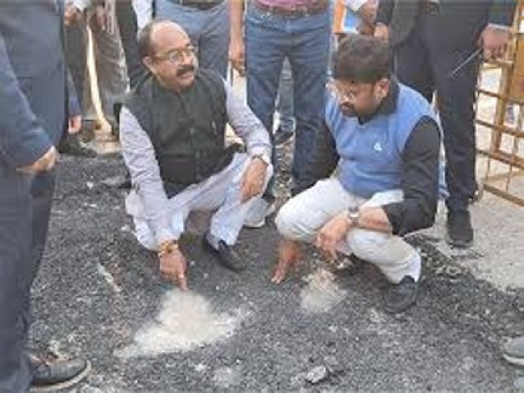 मोवा ओवरब्रिज में घटिया सड़क निर्माण...बीजापुर में 3 अफसरों पर होगी FIR