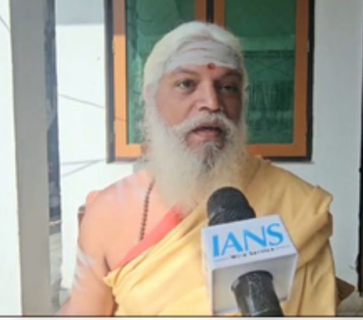 आईआईटी के बाद यूएस गए, फिर अध्यात्म के मार्ग पर भारत लौटे, अब वेदांत की शिक्षा दे रहे हैं आचार्य जयशंकर