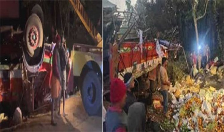 कर्नाटक में सड़क हादसे में 11 लोगों की मौत