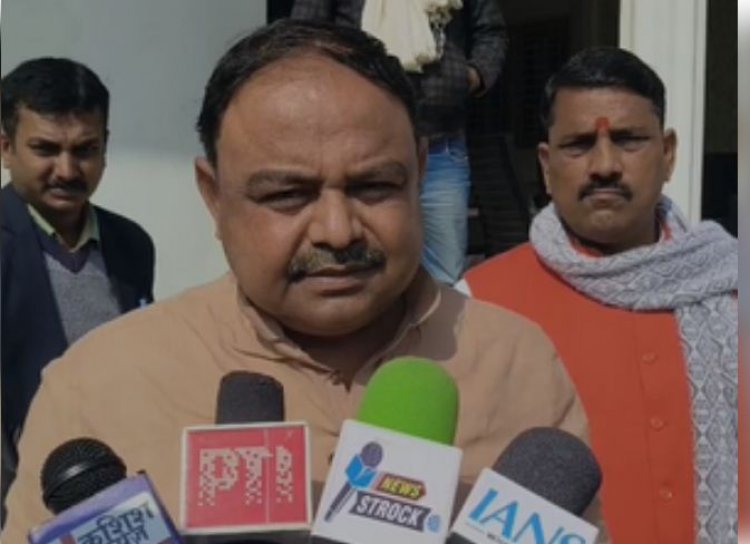 प्रधानमंत्री मोदी की योजनाएं हर किसी के लिए, ओवैसी की कार्यशैली से हर कोई वाकिफ : संतोष सिंह