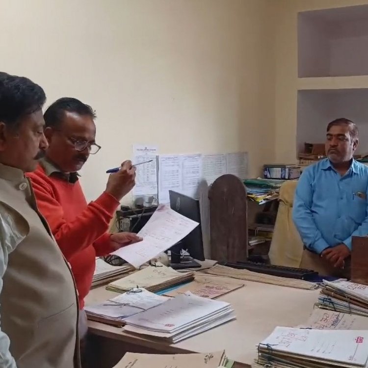 सिमरिया तहसीलदार निलंबित:राजस्व महाअभियान 3.0 की प्रगति धीमी, आरबीसी 6-4 के मामलों में लापरवाही का आरोप