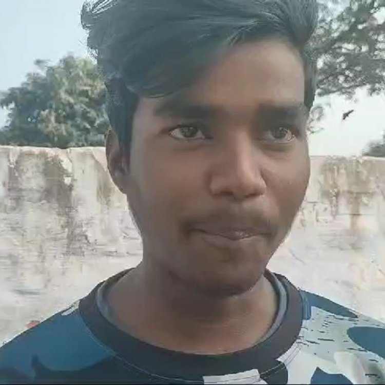 बाइक सवार बदमाशों ने व्यापारी से की लूट:टक्कर मारकर छीने 3 हजार रुपए और मोबाइल, कार्रवाई की मांग