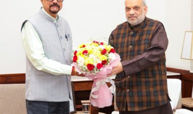 केंद्रीय गृह मंत्री शाह से राज्यपाल डेका ने सौजन्य भेंट की