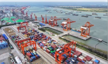 चीन ने लगातार आठ वर्षों तक माल व्यापार में सबसे बड़े देश के रूप में अपना स्थान बनाए रखा है