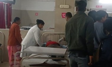 उमरिया: शव वाहन दुर्घटनाग्रस्त, 5 घायल:नौरोजाबाद में स्टीयरिंग फेल होने से दीवार से टकराया वाहन, सभी शहडोल रेफर