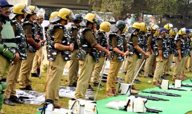 त्योहारों की सुरक्षा को लेकर पुलिस सतर्क:दंगा नियंत्रण की मॉकड्रिल, टीयर गैस और वाटर कैनन का किया अभ्यास