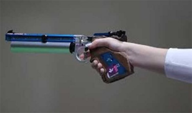 10 मीटर एयर पिस्टल महिला स्पर्धा में आठ निशानेबाजों ने फाइनल में बनाई जगह