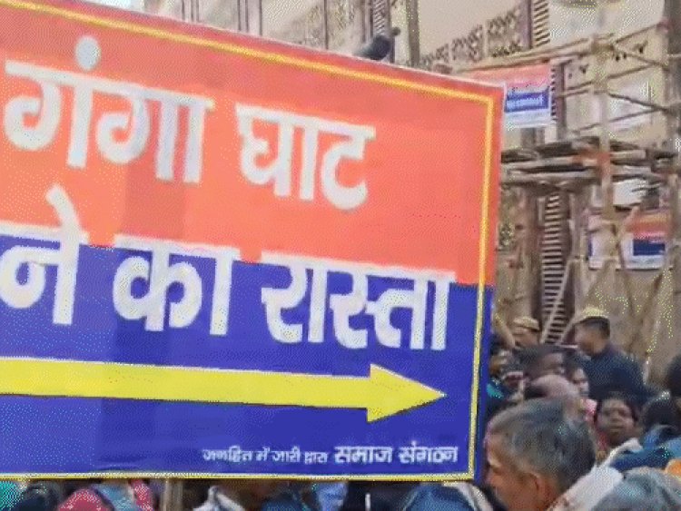 काशी में महाकुंभ का पलट प्रवाह:विश्वनाथ धाम में दर्शन को 3KM लगी लाइन,1 सप्ताह में 40 लाख लोग आए महादेव की नगरी