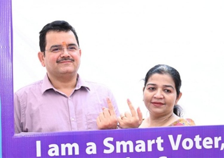 नगरीय निकाय निर्वाचन 2025 : मुख्यमंत्री के सचिव पी. दयानंद ने किया अपने मताधिकार का प्रयोग, प्रदेशवासियों से की मतदान की अपील