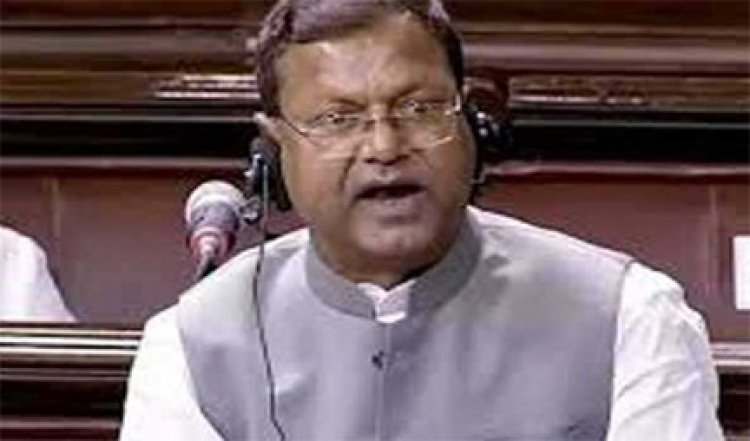 बीमा धारकों की सुरक्षा के लिए सरकार प्रतिबद्ध