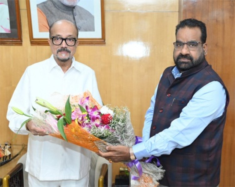 राज्यपाल डेका से कुलपति ने सौजन्य भेंट की