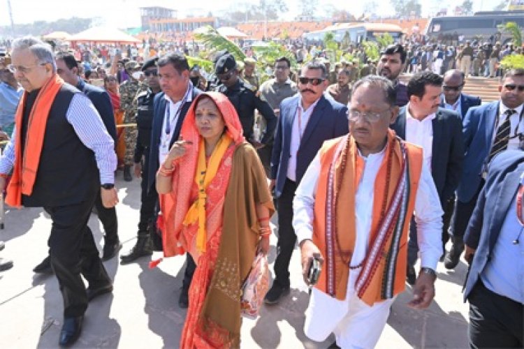 मुख्यमंत्री विष्णुदेव साय, राज्यपाल एवं विधानसभा अध्यक्ष समेत सभी मेहमान अरेल घाट पहुंचे