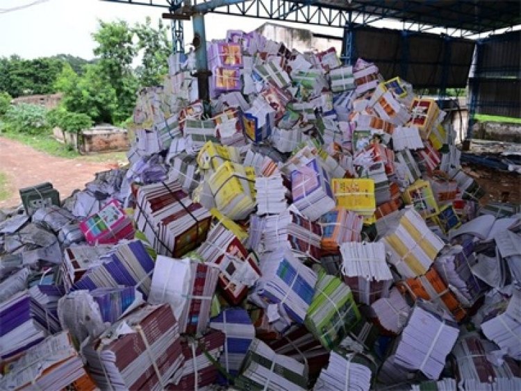 दो लाख सरकारी किताबों को रद्दी के भाव में बेचा गया,5 अफर दोषी