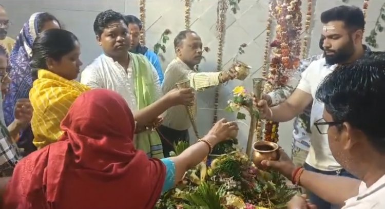 ओम नम: शिवाय  से गूंजे शिवालय