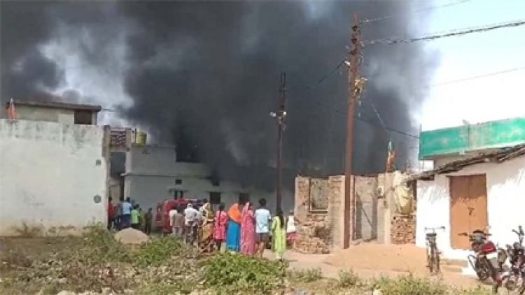 बारदाना गोदाम में लगी आग